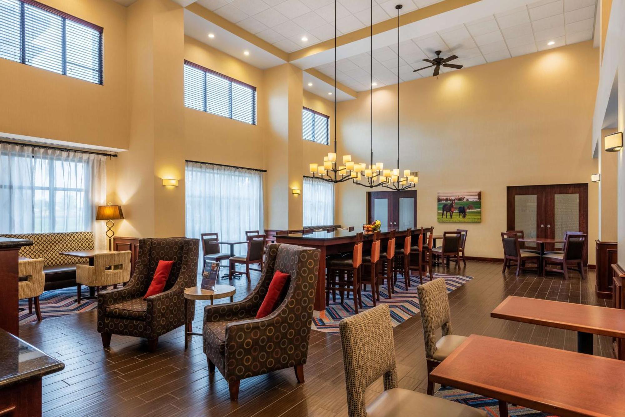 Hampton Inn & Suites Hopkinsville Ngoại thất bức ảnh